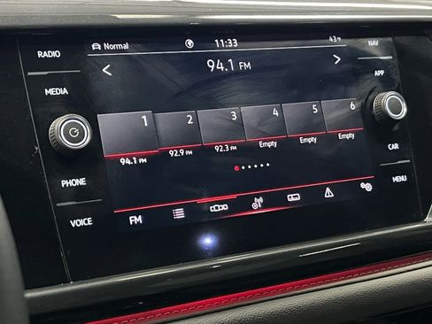 Used 2023 Volkswagen Taos SEL image 28