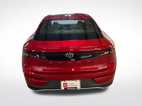 Certified 2025 Toyota Crown Platinum AWD/4WD image 4
