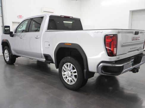 Used 2023 GMC Sierra 2500 SLE w/ SLE Convenience Package image 6
