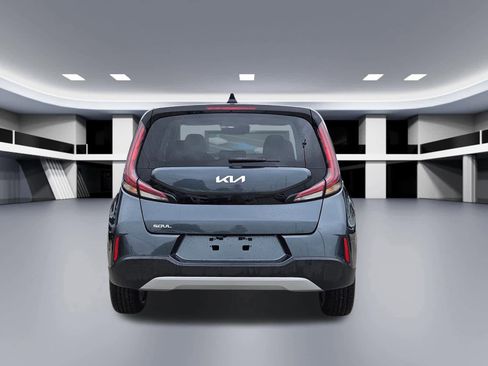Certified 2025 Kia Soul LX FWD image 4