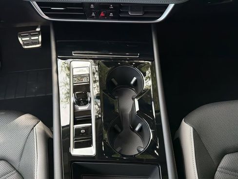 New 2026 Volkswagen Atlas Peak Edition AWD/4WD image 19