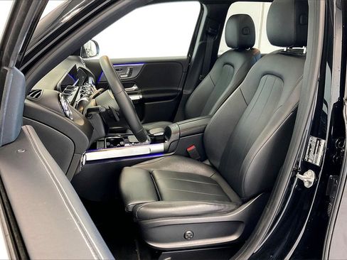 Certified 2021 Mercedes-Benz GLB 250 4MATIC image 7