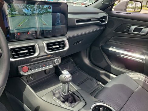 Used 2025 Ford Mustang Premium image 25