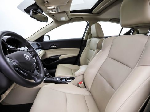 Used 2017 Acura ILX FWD image 11