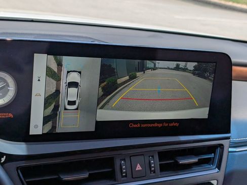 Used 2023 Lexus ES 350 Ultra Luxury w/ Accessory Package (Z2) FWD image 14