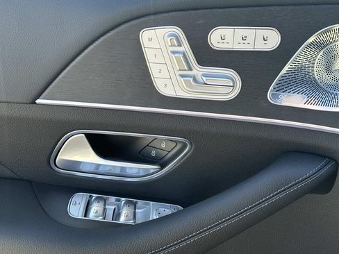 New 2026 Mercedes-Benz GLS 450 4MATIC image 14
