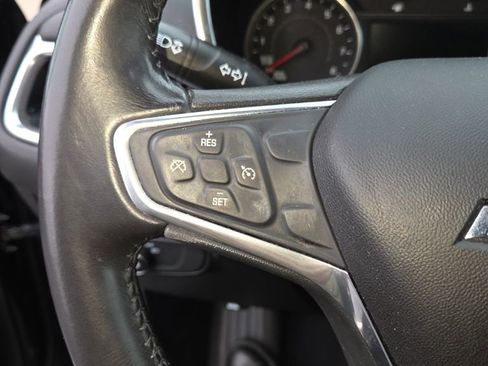 Used 2019 Chevrolet Equinox LT FWD image 15