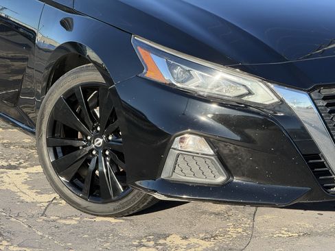 Used 2021 Nissan Altima 2.5 SV image 13