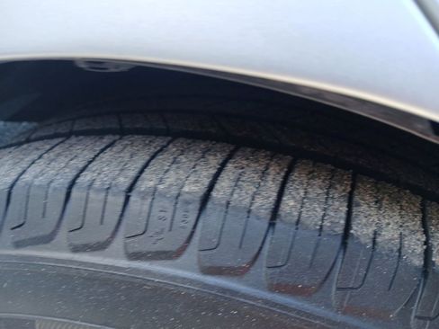 Used 2010 Cadillac CTS Luxury image 9