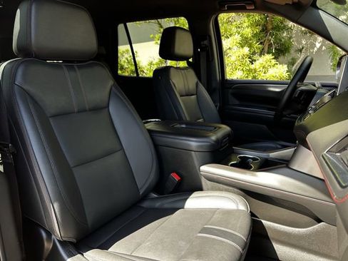 Used 2022 Chevrolet Tahoe RST w/ Luxury Package AWD/4WD image 30