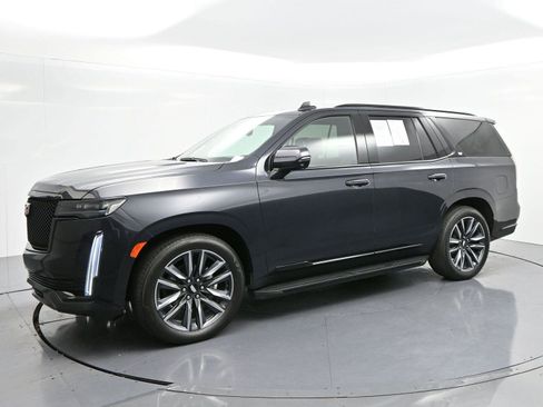 Certified 2024 Cadillac Escalade Sport Platinum image 3