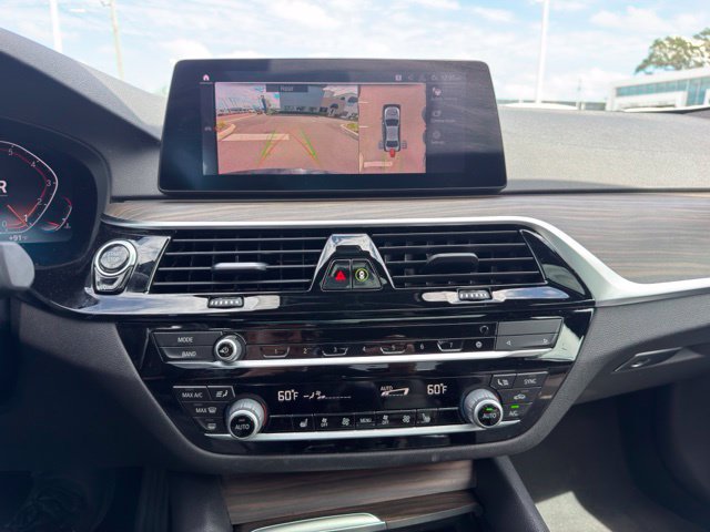 Used 2020 BMW 530i w/ Premium Package RWD image 12