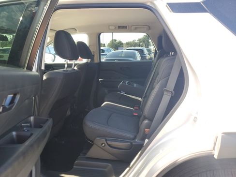 Certified 2024 Nissan Pathfinder SV image 12