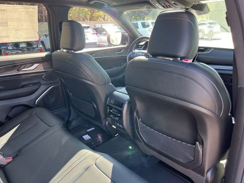 New 2025 Jeep Grand Cherokee Overland w/ Trailer Tow Package image 26