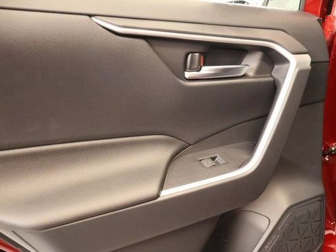New 2025 Toyota RAV4 XLE image 28