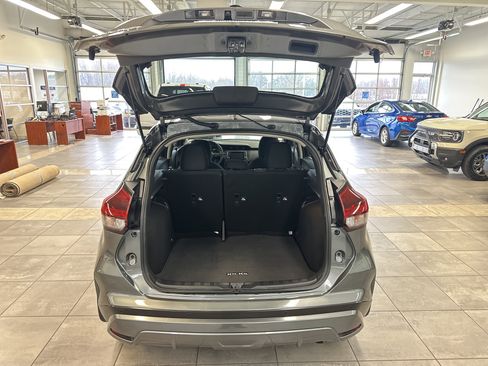 Used 2025 Nissan Kicks Play S image 23