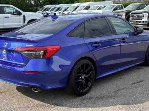 Used 2023 Honda Civic Sport image 11