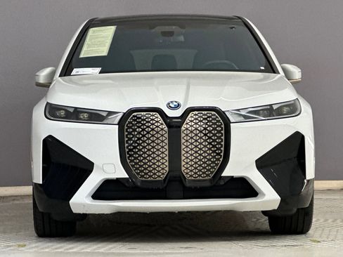 Certified 2023 BMW iX xDrive50 w/ Premium Package image 5