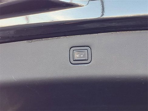 Used 2023 Chevrolet Blazer RS image 25