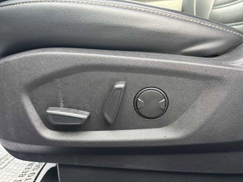 Used 2022 Ford Edge SEL image 14