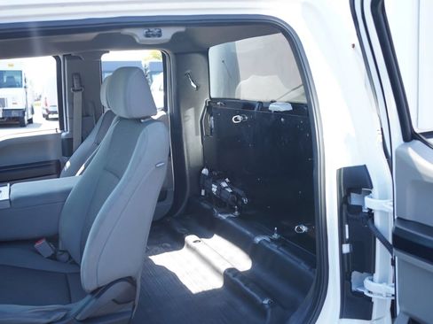 Used 2018 Ford F150 XL w/ Equipment Group 101A Mid RWD image 25