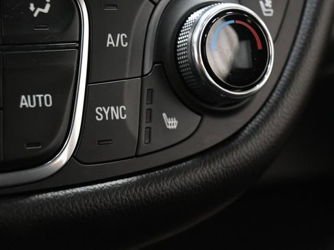 Used 2023 Chevrolet Malibu LT FWD image 14