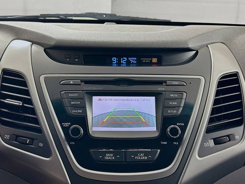 Used 2014 Hyundai Elantra Sport FWD image 22