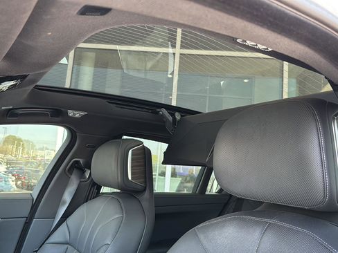 Used 2024 BMW i7 xDrive60 w/ Executive Package image 26