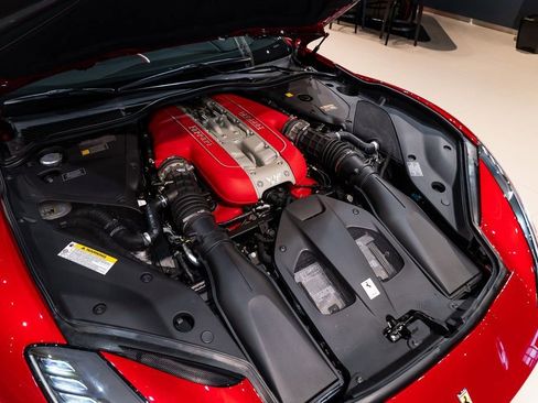 Certified 2022 Ferrari 812 GTS Base image 17