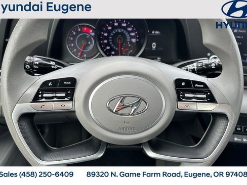 Used 2023 Hyundai Elantra SEL FWD image 27