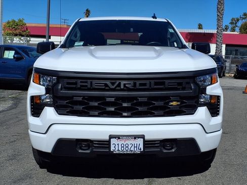 Used 2026 Chevrolet Silverado 1500 Custom image 2
