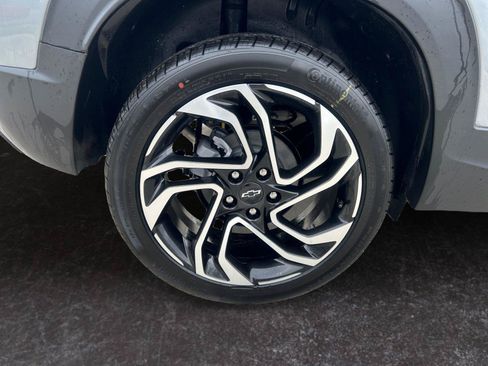 Used 2024 Chevrolet TrailBlazer RS w/ Driver Confidence Package AWD/4WD image 26