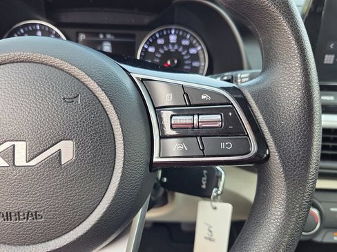 Used 2023 Kia Forte LXS FWD image 22