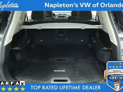 Used 2016 Nissan Rogue SV image 30