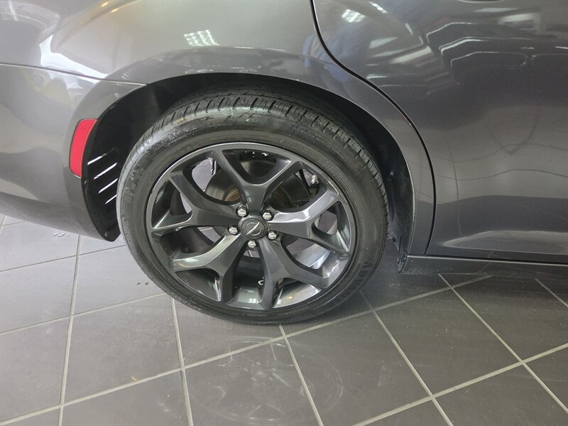 Used 2023 Chrysler 300 S RWD image 49