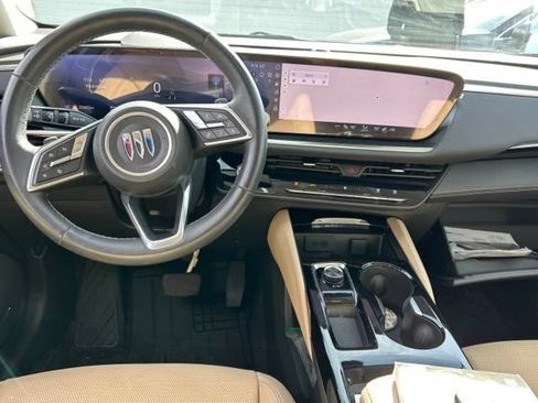 Used 2024 Buick Envision Preferred AWD/4WD image 3