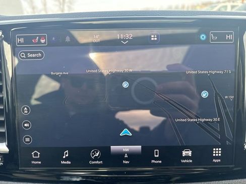 Used 2024 Chrysler Pacifica Limited image 30