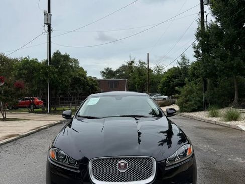 Used 2015 Jaguar XF Sport RWD image 2