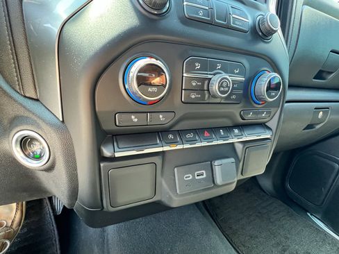 Used 2020 Chevrolet Silverado 1500 LT w/ Texas Edition image 29