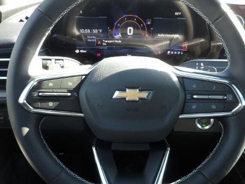 Used 2026 Chevrolet Traverse LT w/ Driver Confidence Package FWD image 15