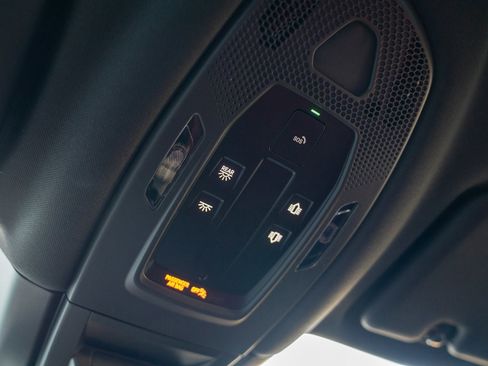 New 2026 Porsche Cayenne S image 22