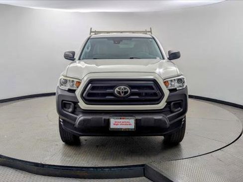 Used 2020 Toyota Tacoma SR image 12