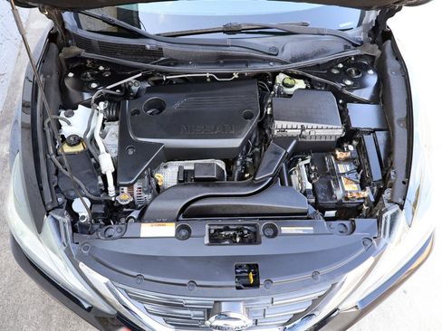 Used 2017 Nissan Altima 2.5 SV image 12
