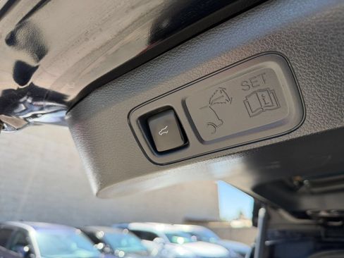 Used 2024 Ford Expedition Max Limited AWD/4WD image 24