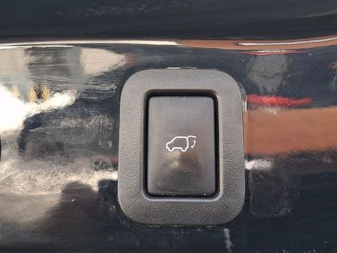 Used 2015 Toyota Highlander Plus image 27