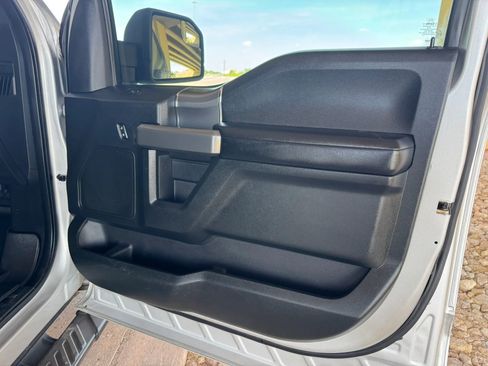 Used 2016 Ford F150 XLT w/ Equipment Group 302A Luxury image 25