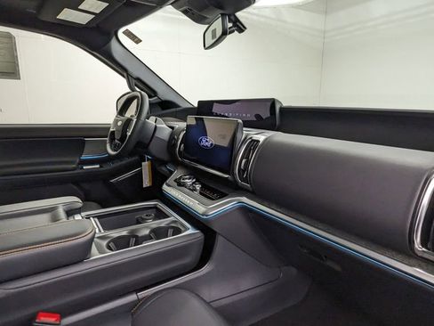 New 2026 Ford Expedition Tremor image 42