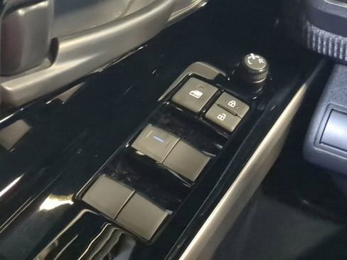 Used 2024 Toyota bZ4X XLE image 25