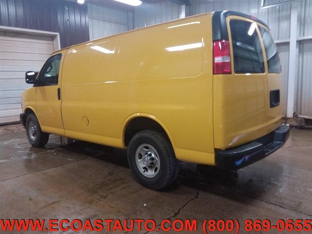 Used 2019 Chevrolet Express 2500 w/ Driver Convenience Package RWD image 5
