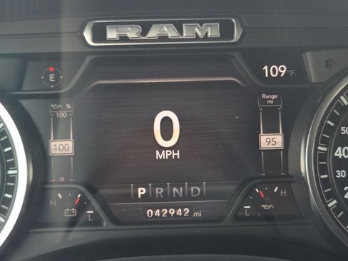 Used 2021 RAM 1500 Laramie w/ Sport Appearance Package AWD/4WD image 42